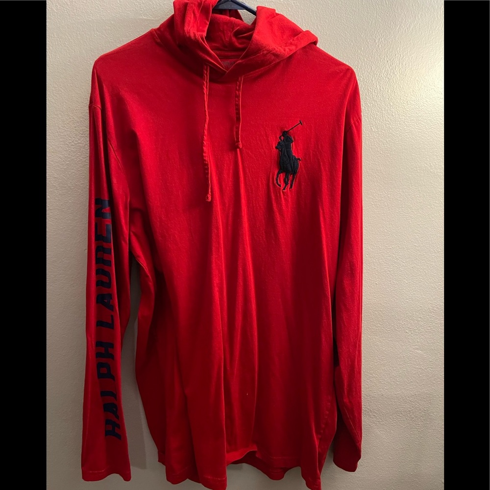 I’m selling a polo Ralph Lauren shirt with the hood!!!